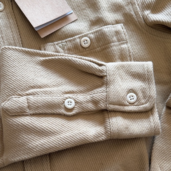 The North Face Tan Button-Up Shirt - Picture 6 of 6